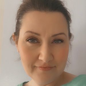 Meet your Posher, Connie